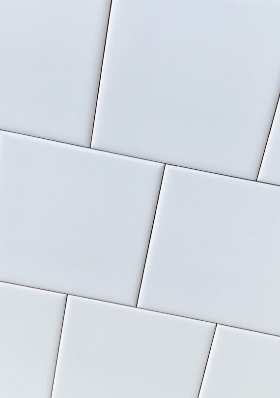 White Glossy 4x4